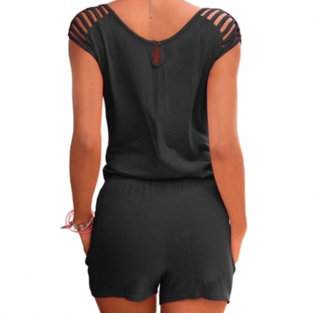 Black Loose Fitting Short Jumpsuit - Picture 3 of 3